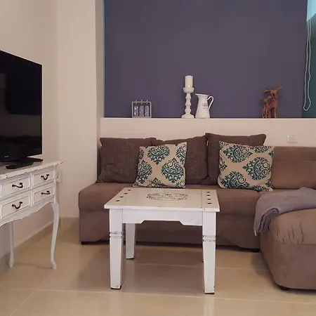 Bella * طوستا ديل سيلونثيو